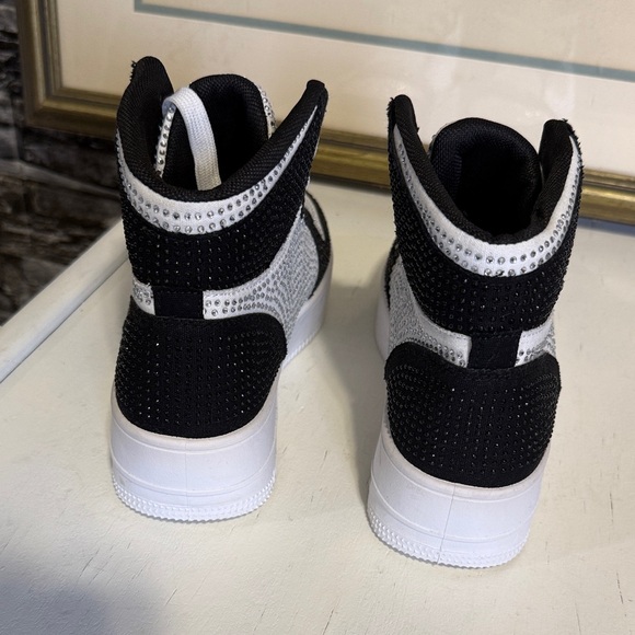 Stylish Black and White High-Top Women's Sneakers with rhinestones - Picture 4 of 7